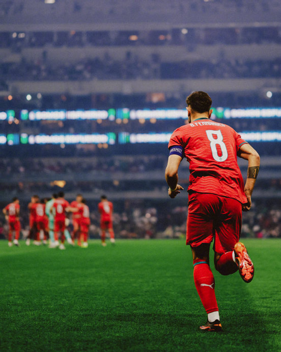 曼联球员国际比赛日赛场活跃 多场赛事结果引关