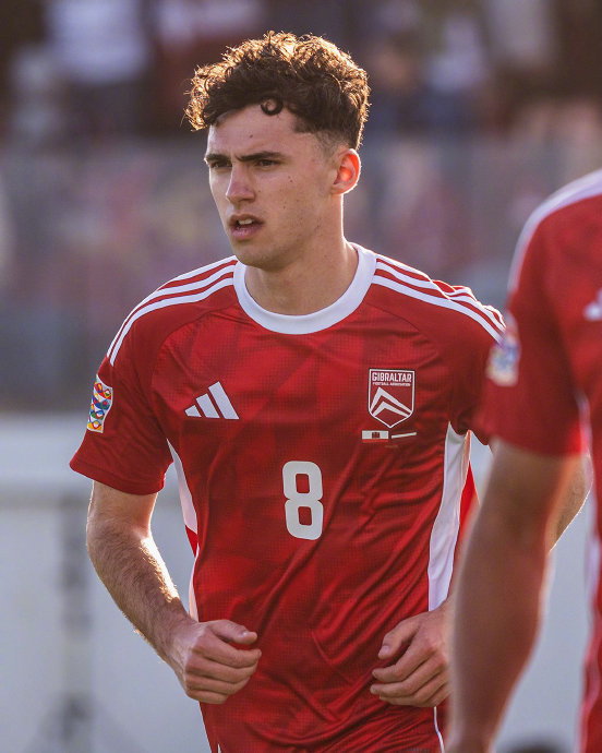 曼联球员国际比赛日赛场活跃 多场赛事结果引关