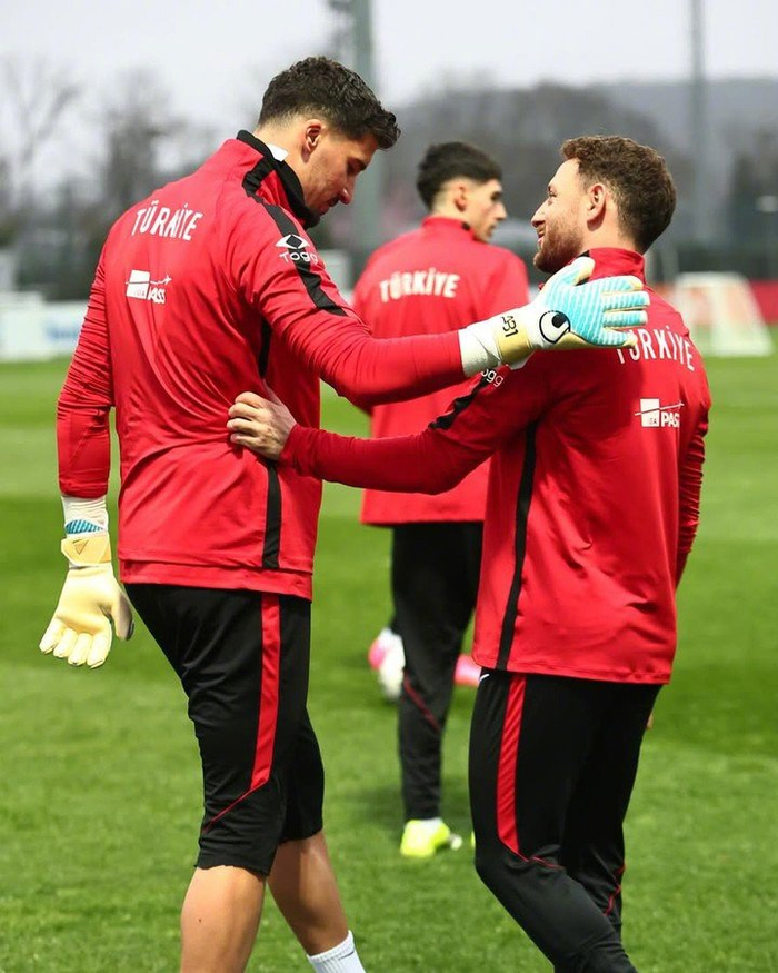 曼联球员国际比赛日赛场活跃 多场赛事结果引关