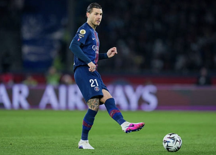 卢卡斯训练态度积极助力球队备战利物浦