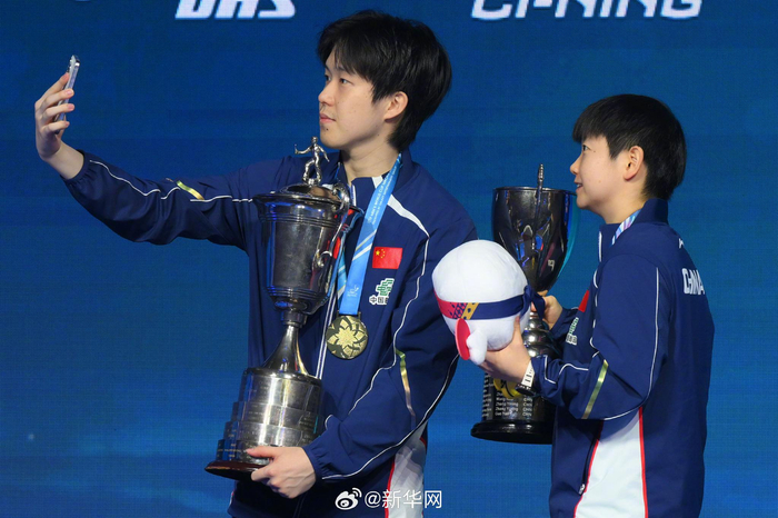 孙颖莎女单三连冠 王楚钦首夺单打世界杯冠军