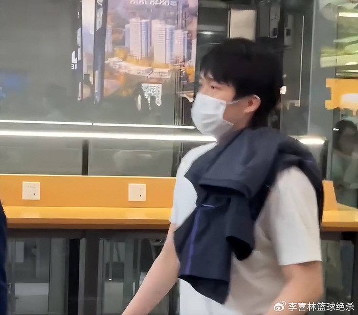 王楚钦孙颖莎扛起国乒大旗 中国乒乓球队备战伦