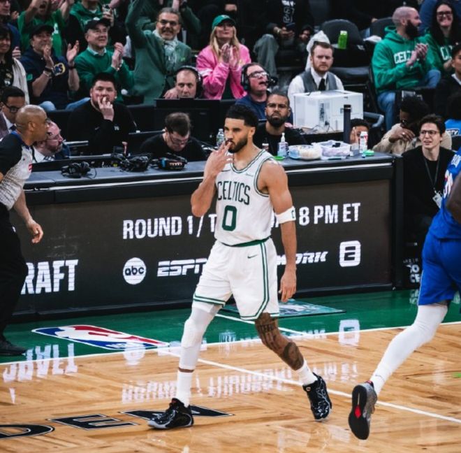 塔图姆复出率队大胜76人 凯尔特人季后赛首战告