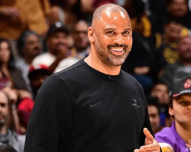 火箭季后赛G2惨败湖人 乌度卡战术失误致溃败