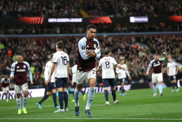 阿斯顿维拉双杀博洛尼亚强势晋级欧联四强 沃特