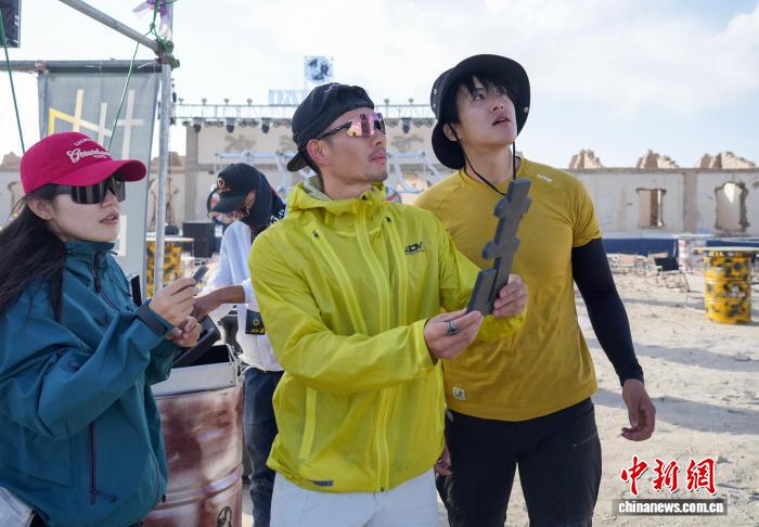 首届柴达木星球挑战赛在青海冷湖揭幕，科技、