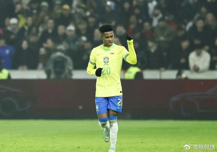 巴西新星埃斯特旺腿筋撕裂面临世界杯抉择